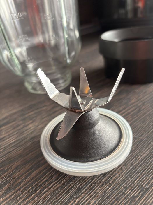 Starlight Блендер, лед, ядки! 100 лв