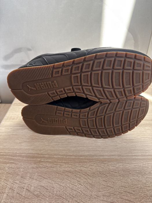 Кроссовки подростковые