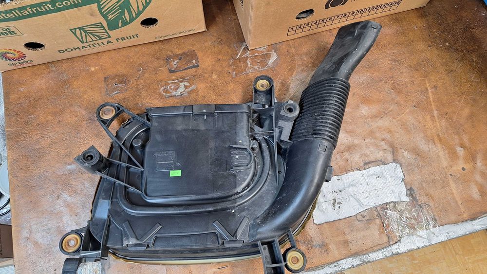 Кутия за въздушен филтър BMW X3 F25