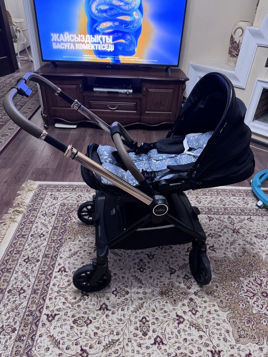 Коляска kidilo в идеальном состоянии