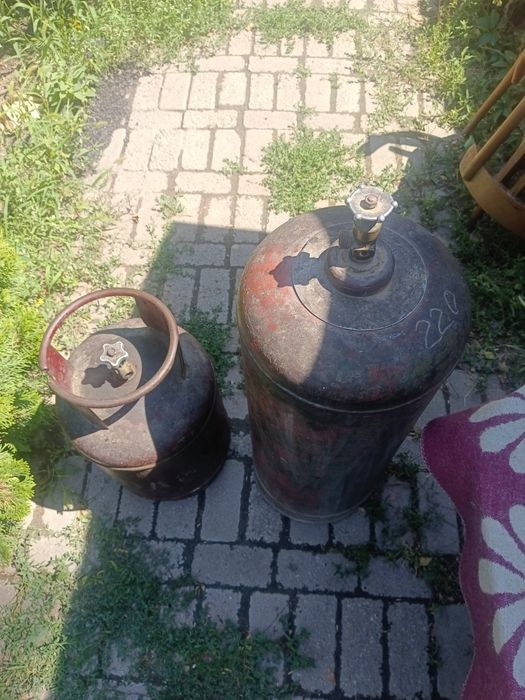 Продаю газовые баллоны.