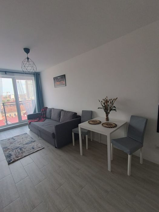 Inchiriez apartament 2 camere zona centrala