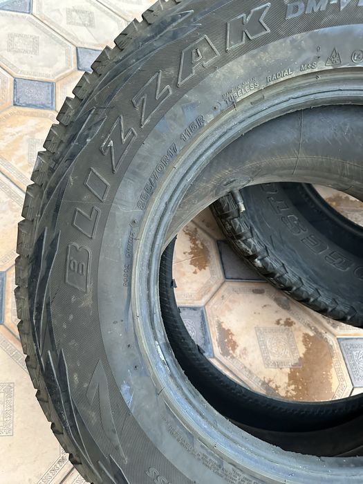 Резина шины баллон 265/70/R17 Bridgestone