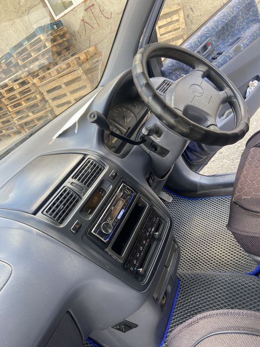 Продам машину Тойота Ипсум