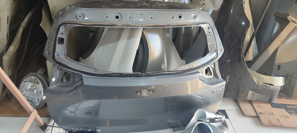 Tracker mokri detal radnoy fara stop va boshqa zapchaslayam bor