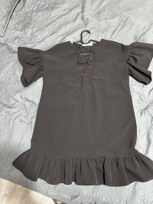 Roxhie cu volanase zara