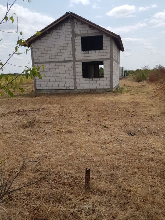 Casa la rosu 146 mp, teren 760mp