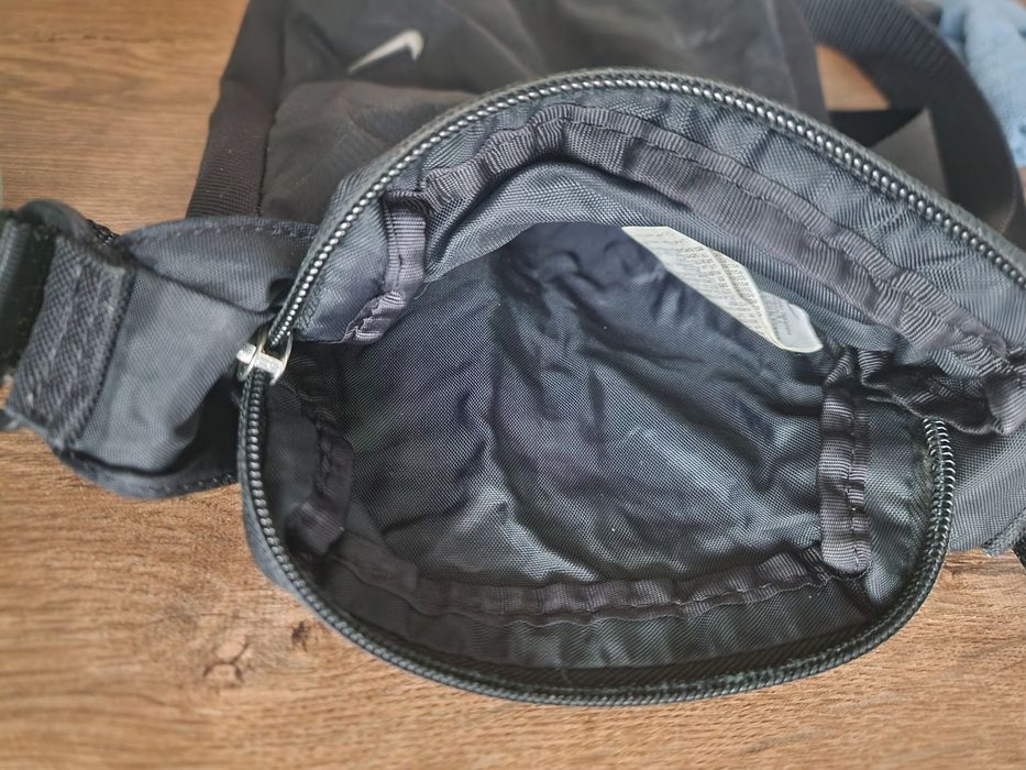 Чантичка Nike pro