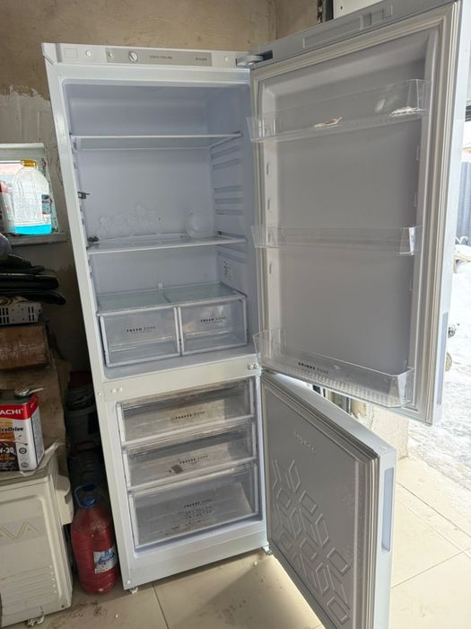 Холодильник 2 х камерный Бирюса