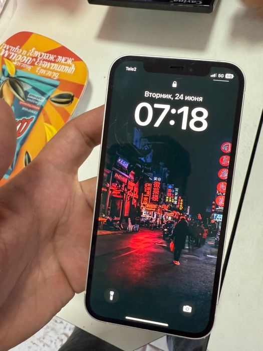 Айфон 12…………………..