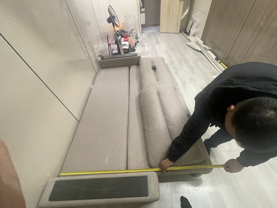 Диван продаю срочно