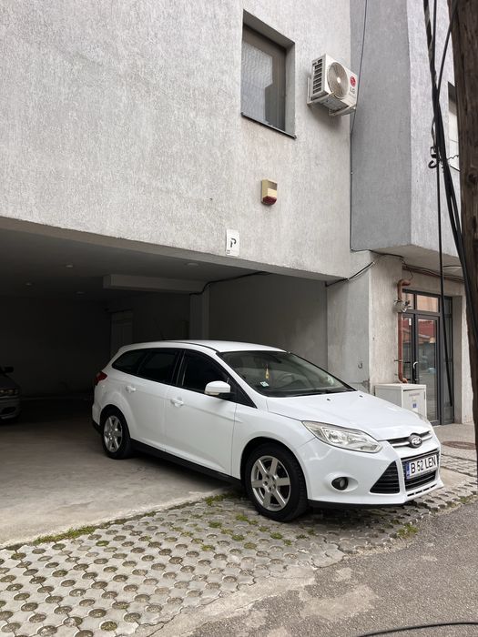 FORD Focus 2012 — imagine 3
