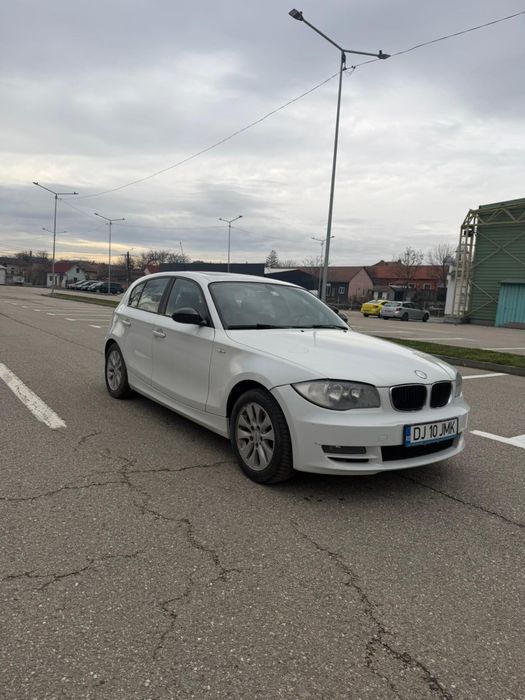 Vând BMW seria 1,