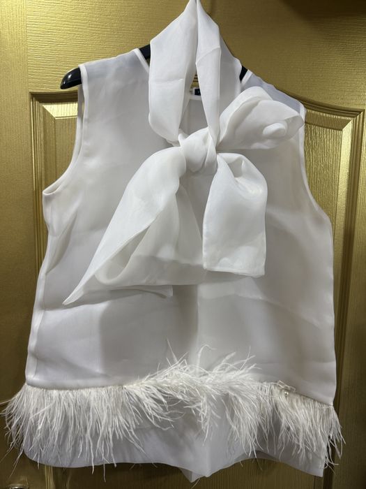 Нарядная кофточка из шифона . Италия .на втором фото с рукавом такая .