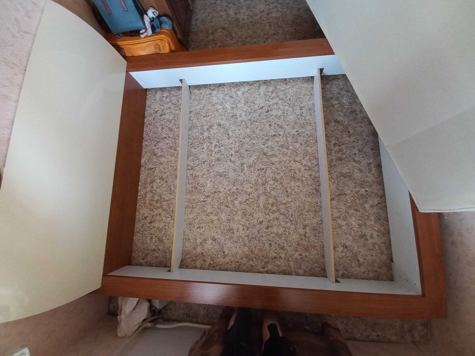 Кровать двуспальная