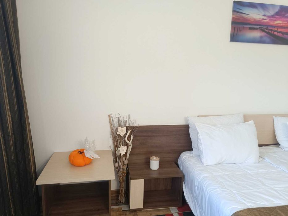 Едностаен в к.к. Св. Константин и Елена