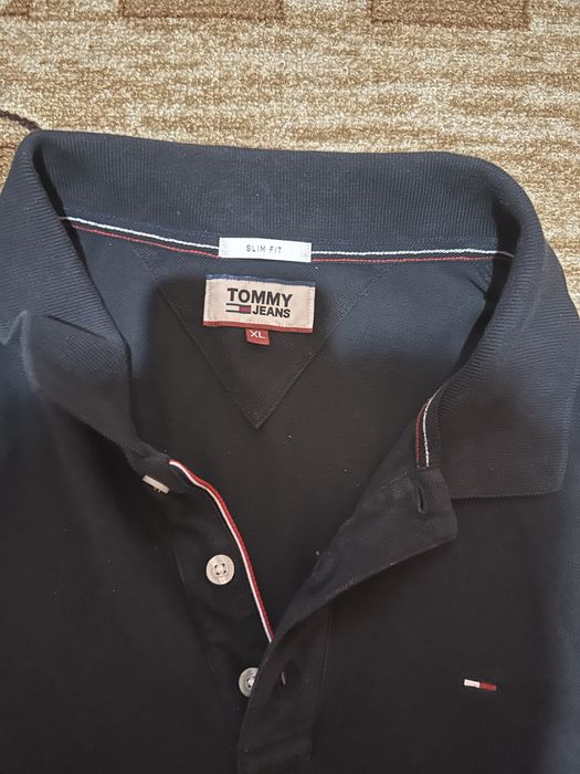 Тениска  Tomy Jeans с яка
