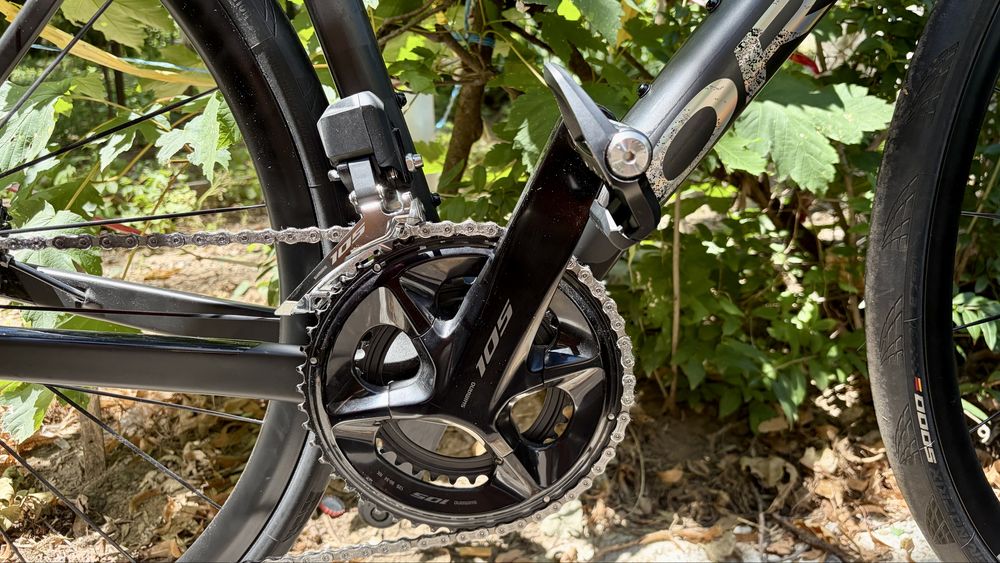 Orbea Orca M30i carbon raw 105 di2  Powermetru garmin vector 3