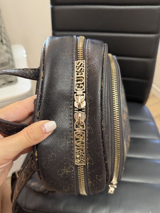Guess раница 22е