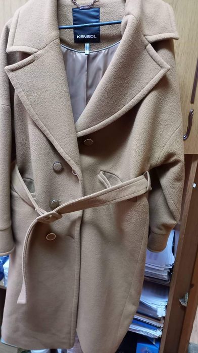 Палто на марката Kensol