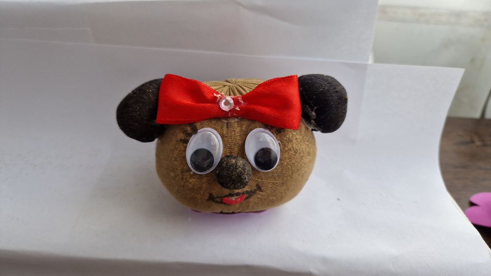 Figurine cu grâu în cap