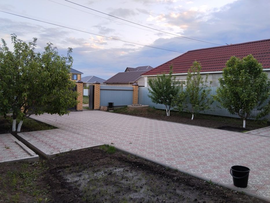 Продам дом  район гипермаркет Дина