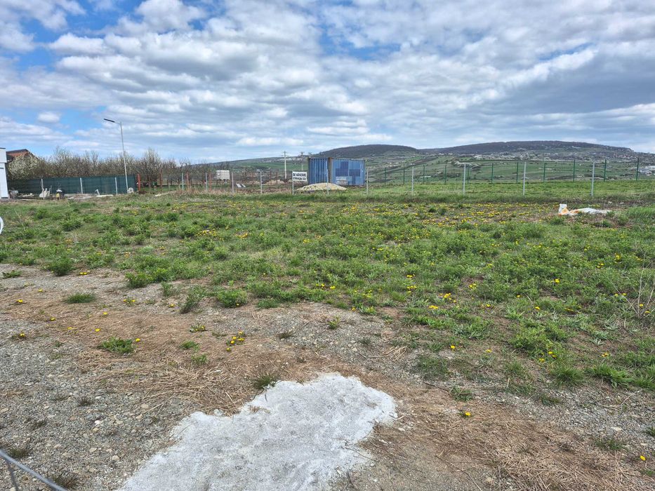 PF Vând teren construcții zona Calea Baciului