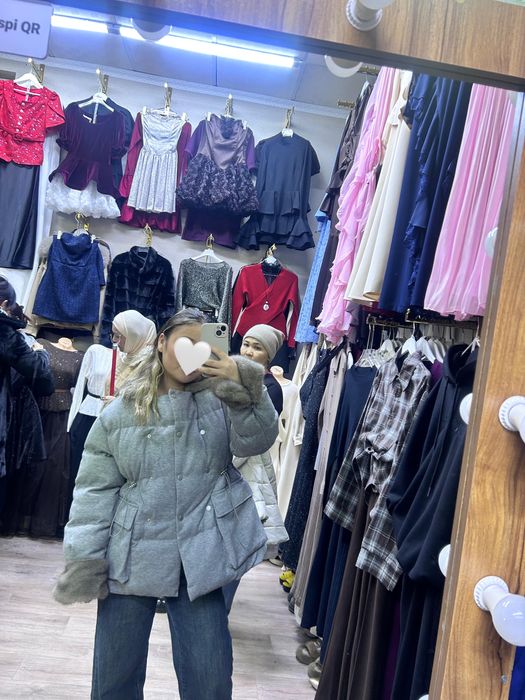 Куртка сатылады.Новый,мүлде киілмеген.44-46 рр.