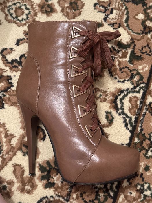 Ботильоны клричневые, удобные