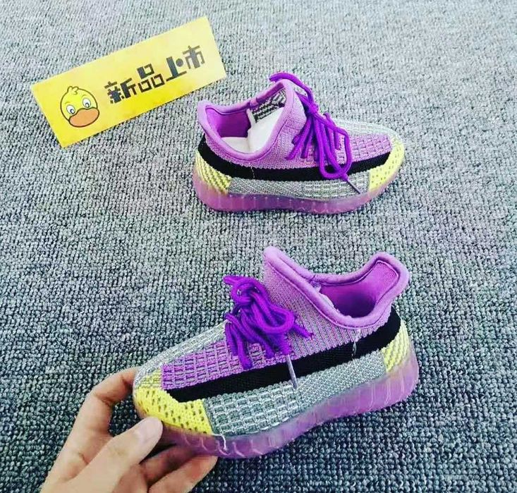 Кроссовки Yeezy для девочек люкс качество. Пекин фабрика.