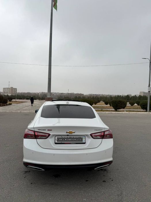 Malibu 2 2.4 atmosferni. Polni Premier qilingan.