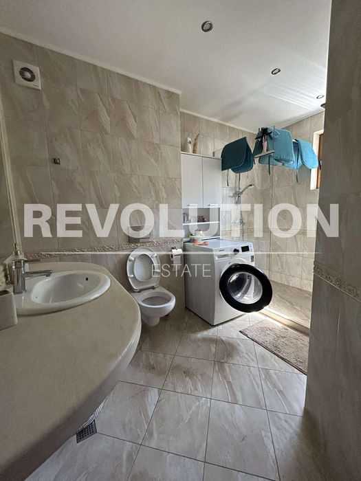 Дава се под наем Двустаен апартамент в Варна, Аспарухово - 60 кв.м за 573.24 € - Снимка #9