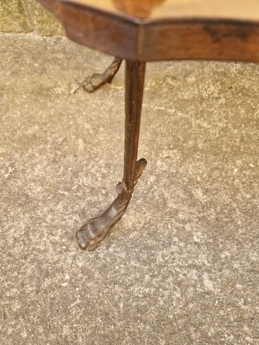 Уникална антикварна френска дървена маса с интарзия и бронз