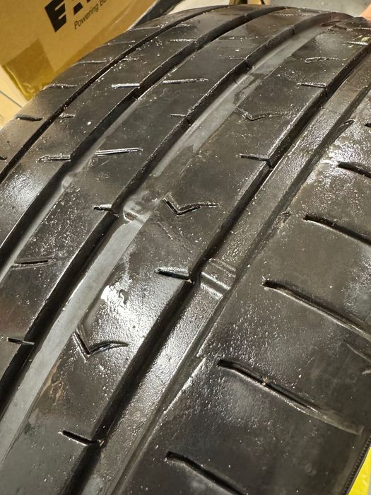 Летни гуми TOYO PROXES SPORT 2 -  245/45/19  102Y (цената е за 4 бр.)