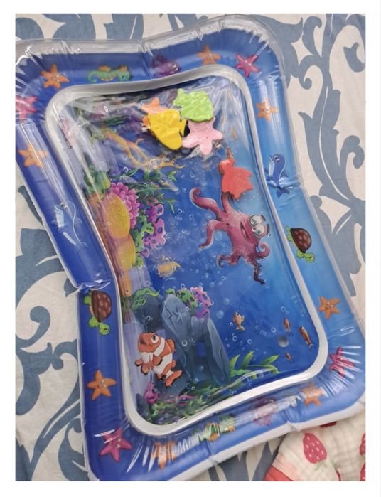 Пеленальная доска с подарками