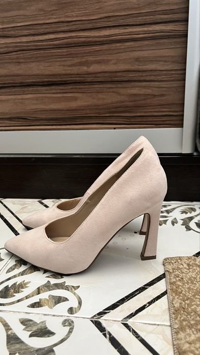 замшевый туфли новый