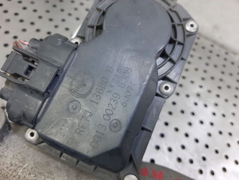 clapeta acceleratie  2.0 d rf7j mazda 6  rf7j136b0d