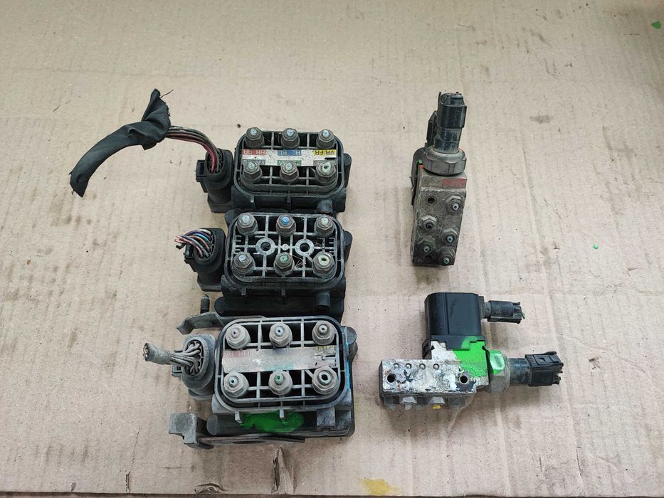 Разпределител за въздушно окачване , клапан и airmatic от Мерцедес