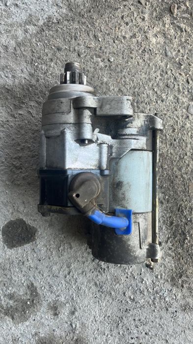 Продам Стартер на Lexus Lx 470