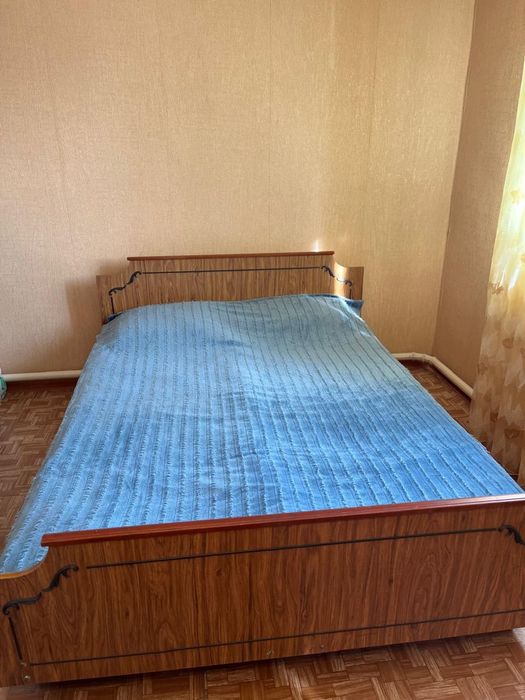Спальный кровать