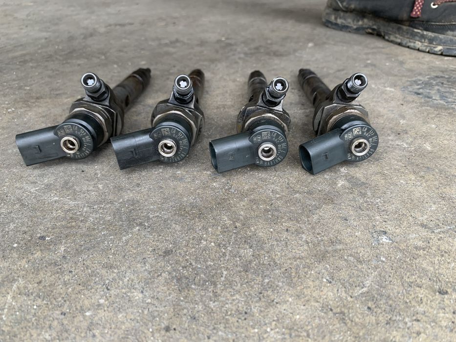 injectoare BMW 1 N47D20C 2.0 D 143 177cp X1 seria 3 E90 E91 0445110289