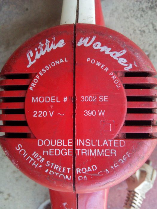 Foarfeca electrica pentru taiat gard viu Little Wonder