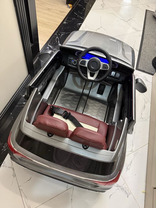 Машина на пульте управления