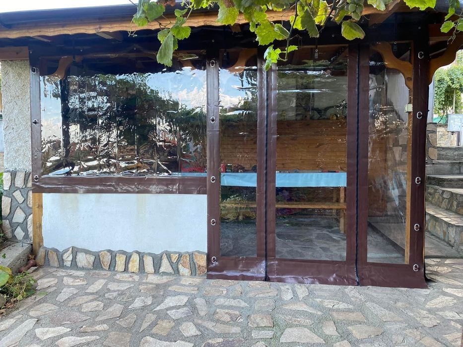 Ветроупорни завеси,тенти,сенници,покривала,винил,кристал,обков.