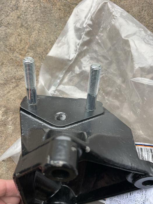 Кронштейн двигателя  хендай элантра