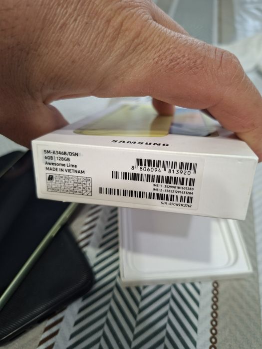 Телефони Samsung A54 и А34