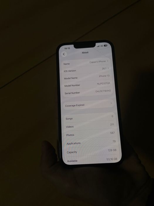 Vand iphone 13 foarte bun