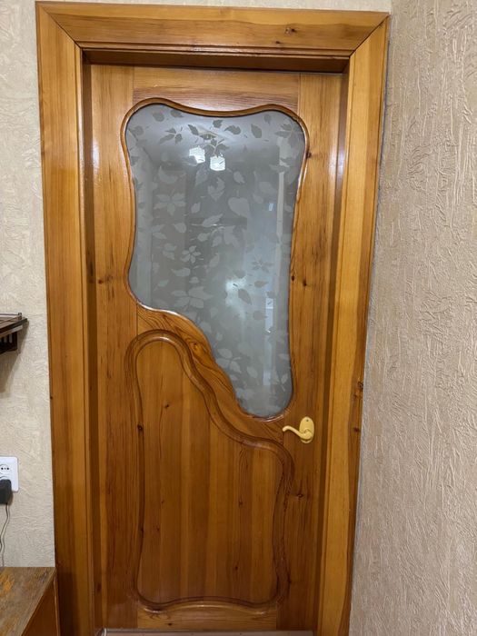 Продам межкомнатные двери