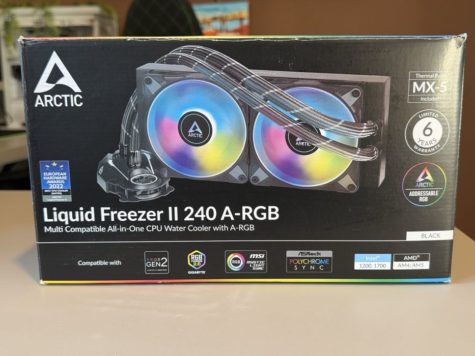 Cooler procesor ARCTIC Liquid Freezer II 240 A-RGB 68.9 CFM Negru
