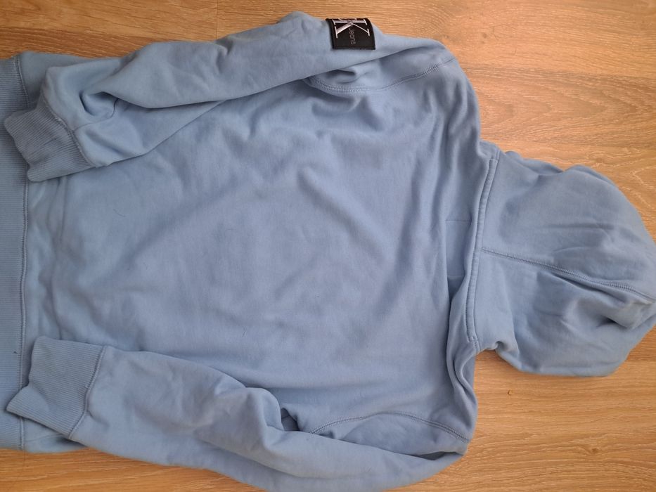 Vând hanorac Calvin Klein